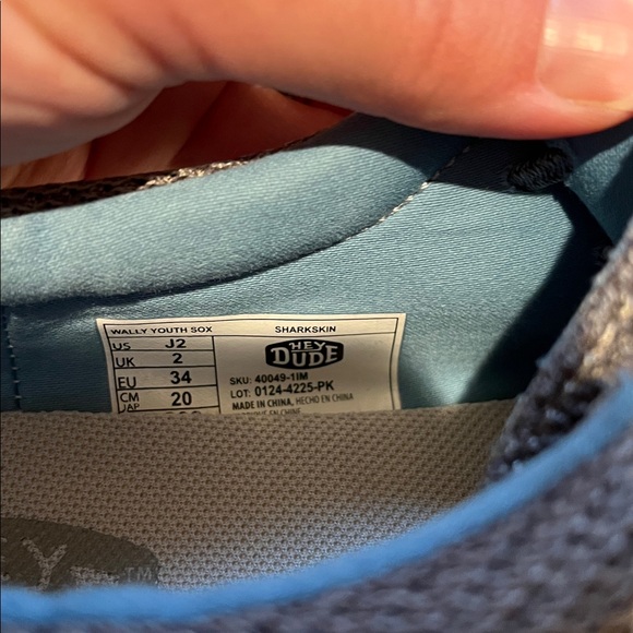 Boys Hey dudes size 2 - Picture 4 of 4